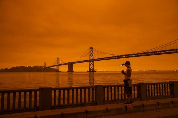 Las escalofriantes postales "marcianas" de San Francisco producto de los incendios forestales