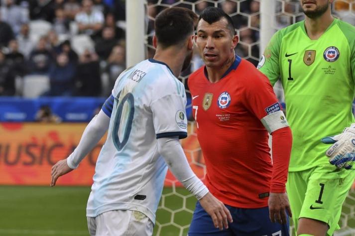 Gary Medel podrá jugar en el debut de Chile en las Clasificatorias: Levantaron su suspensión