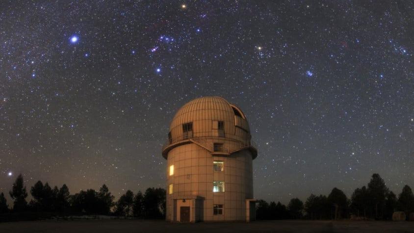 ¿Cómo funciona un telescopio? ¿Pueden ayudar a encontrar vida en otros planetas?
