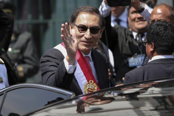 Congreso de Perú debate moción para destituir al presidente Vizcarra