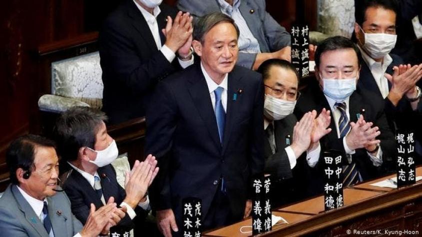 Yoshihide Suga es elegido nuevo primer ministro de Japón