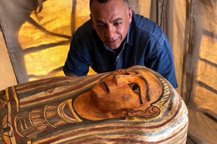 Descubren catorce sarcófagos de hace 2.500 años en Egipto