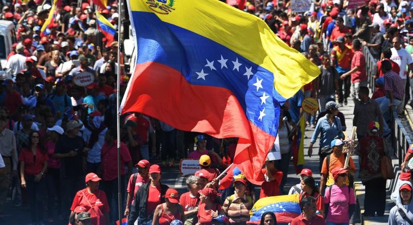 Piñera pide gobierno de transición y elecciones democráticas para superar crisis en Venezuela