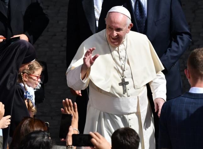 Argentino acusa que Papa Francisco le hizo callar abuso sexual: "Me dijo no denuncies"