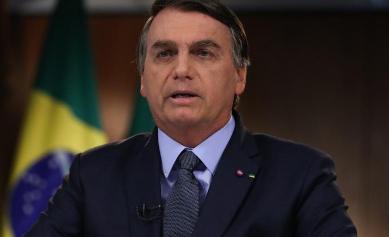 Bolsonaro está "estable" tras extirpación de un cálculo en la vejiga