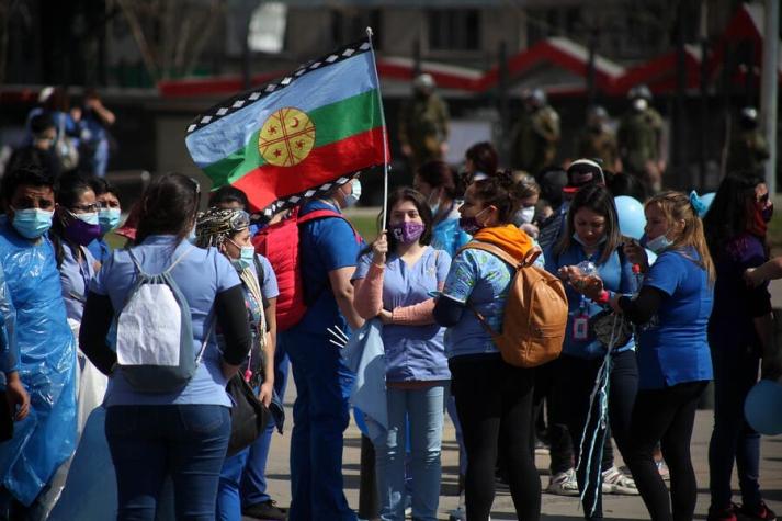 Protestas de trabajadores de la salud en Plaza Italia obligan a desviar el tránsito