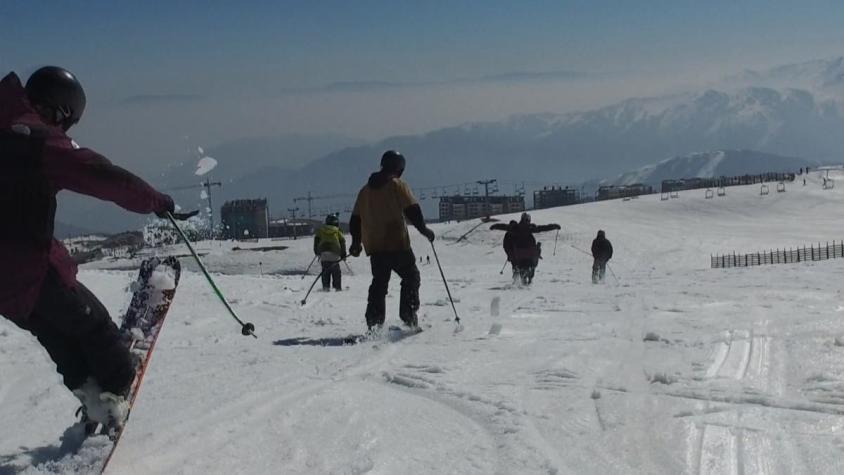 [VIDEO] Deportistas se preparan para las olimpiadas: Atletas de la nieve vuelven a la montaña