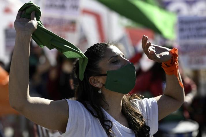 Renuevan reclamo por la legalización del aborto en Argentina