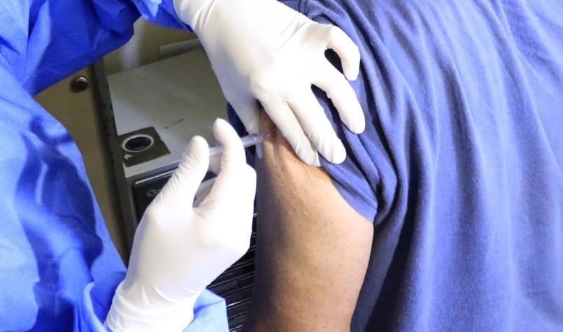 Minsal autoriza primeros ensayos clínicos de vacunas contra el COVID-19 en Chile