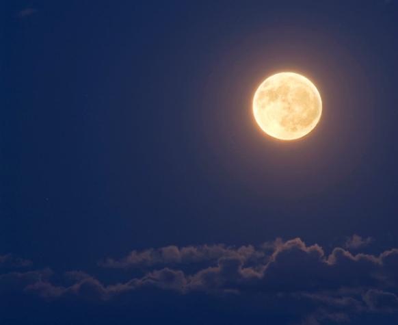Fenómeno astronómico de la "Luna Azul" será visible este 31 de octubre