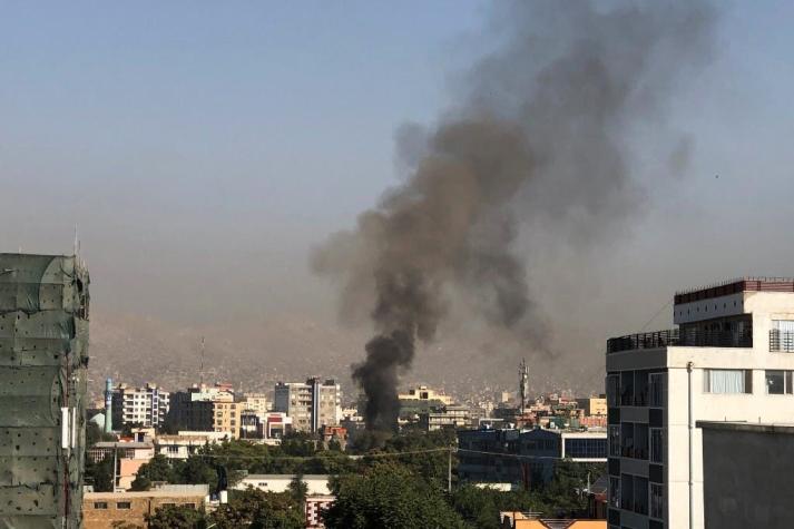 Al menos 15 muertos en explosión de coche bomba en Afganistán