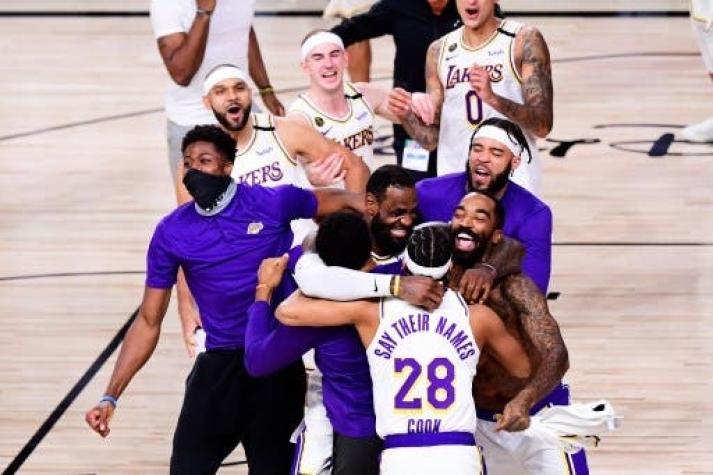 Los Lakers arrasan a Miami y vuelven a la cima de la NBA tras una década