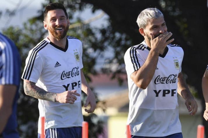 El "Kun" Agüero revela el "lado oscuro" de Lionel Messi en las concentraciones de Argentina