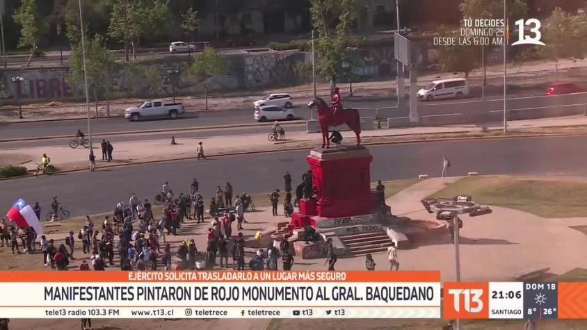 [VIDEO] Manifestantes pintaron de rojo monumento a Gral. Baquedano: Ejército solicita trasladarlo