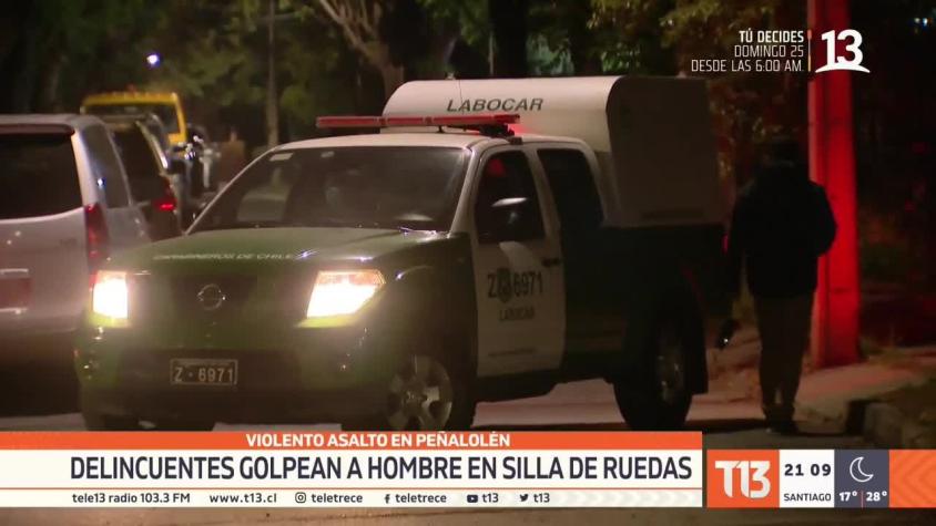 [VIDEO] Violento asalto en Peñalolén: Delincuentes golpean a hombre en silla de ruedas