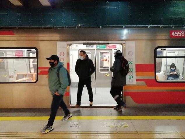 Metro suspende servicio en estación Protectora de la Infancia por disturbios en el exterior