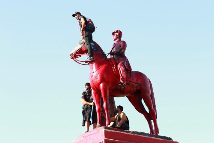 Consejo de Monumentos Nacionales abierto a cambiar de lugar estatua del general Baquedano