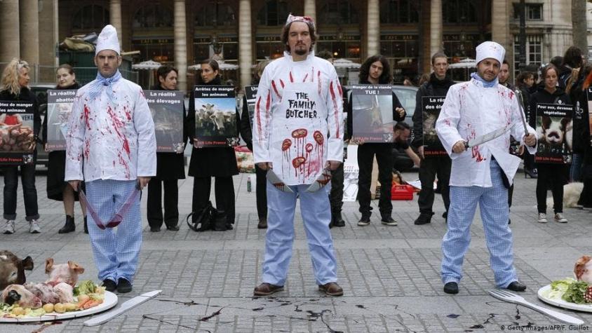 Insólita batalla campal entre veganos y carniceros en Argentina