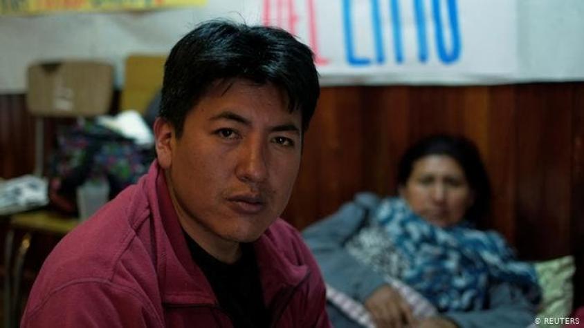 Lanzan tomates y huevos a excandidato a vicepresidente en Bolivia