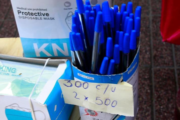 Hamburguesa + lápiz azul y viajes gratis: marcas ofrecen beneficios para votar en el Plebiscito