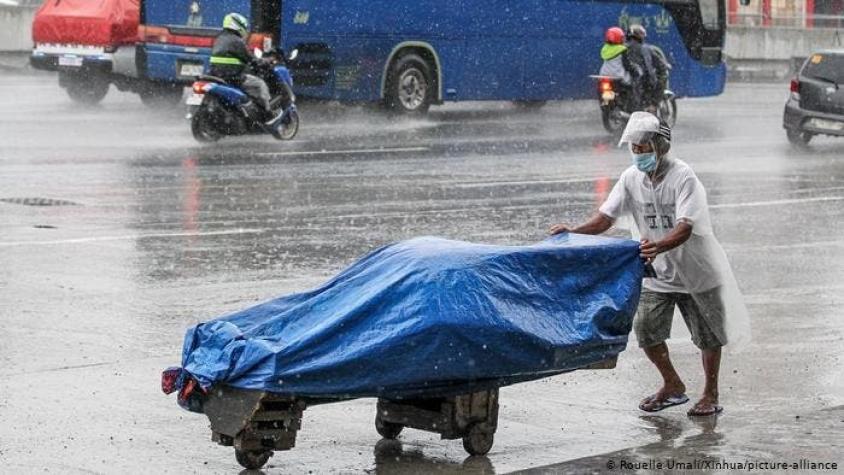 Más de 30.000 evacuados en Filipinas por paso de tifón Molave