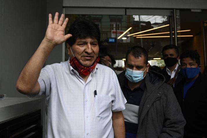 "Mar para Bolivia": Ministro argentino solidariza con Evo Morales durante su visita a Museo Malvinas