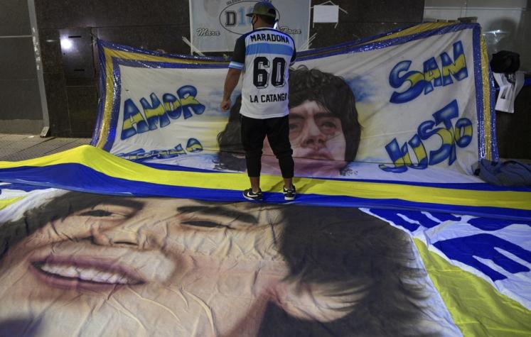 Diego Maradona evoluciona de la cirugía "sin ningún tipo de complicaciones"