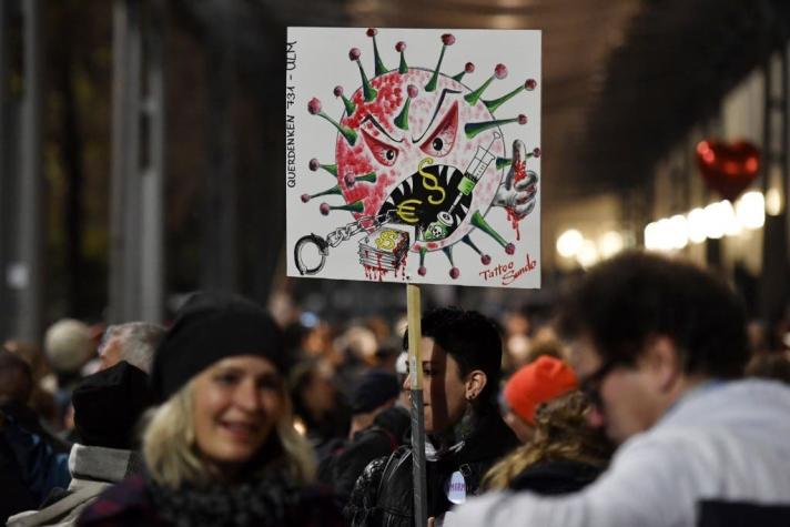 Manifestación "antimascarillas" termina con disturbios en Alemania