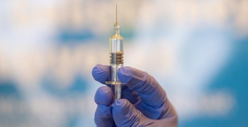 UE firmaría "en los próximos días" contratos por vacuna de Pfizer-BioNTech