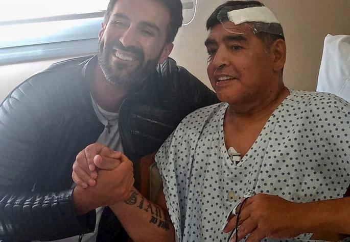 "Tiene el alta firmada": Diego Maradona está listo para dejar el hospital tras cirugía en la cabeza
