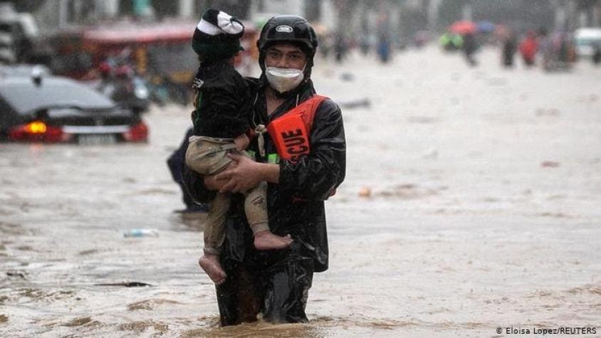 Unos 39 muertos y 22 desaparecidos deja tifón Vamco en Filipinas