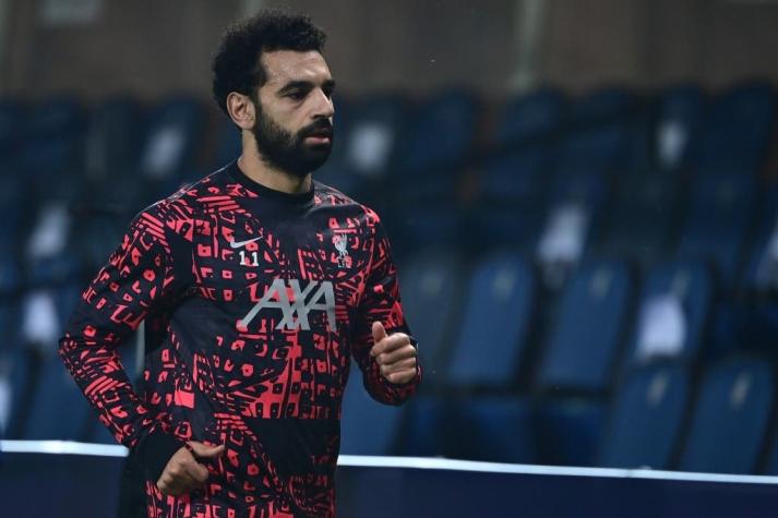 Mohamed Salah, delantero del Liverpool, positivo al COVID-19