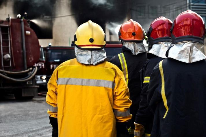 Diez personas mueren en incendio al interior de UCI donde trataban pacientes con COVID-19 en Rumania