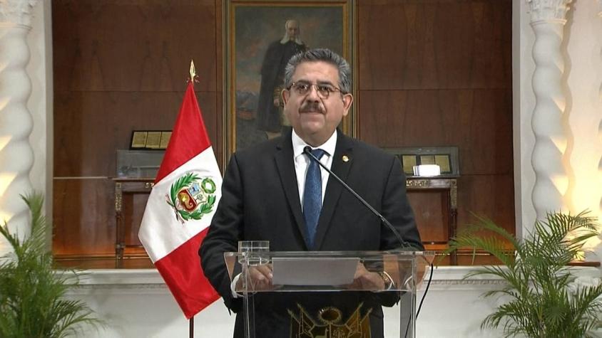 Manuel Merino renuncia a la presidencia de Perú a menos de una semana de asumir