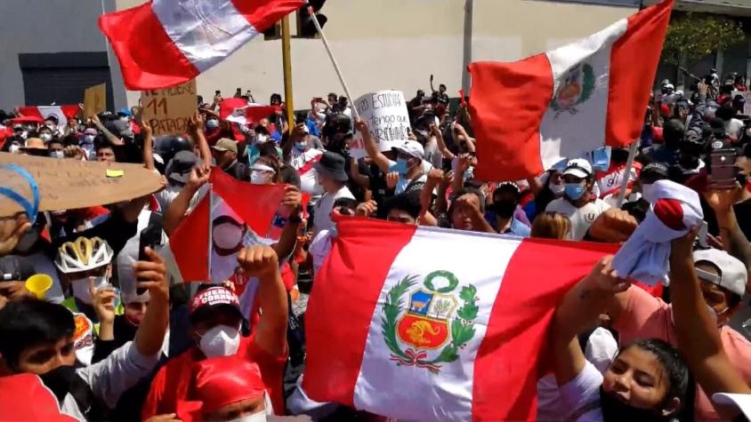 [VIDEO] Gobierno de Merino cae después de cinco días: Congreso peruano define a su Presidente