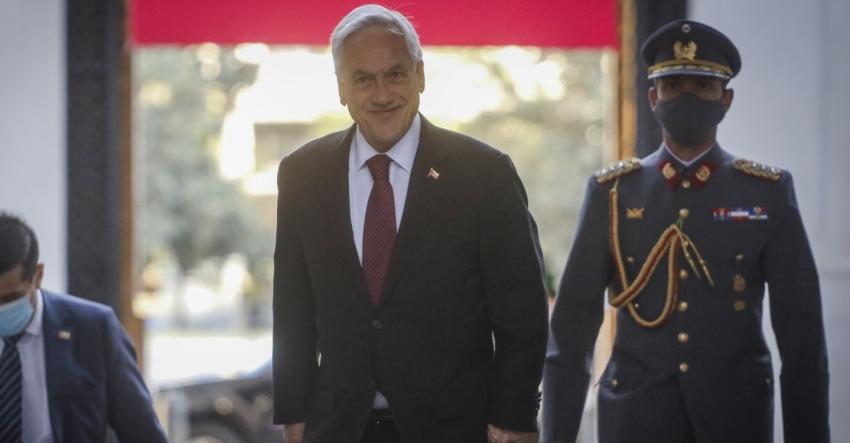 Piñera: "Un grupo de parlamentarios está pretendiendo escribir una Constitución paralela"