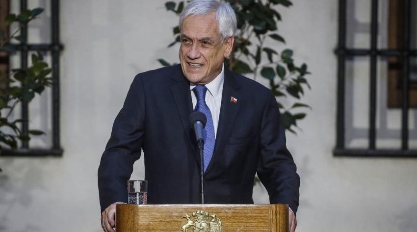 Piñera acusa populismo en la política: "Se legisla en base a las redes sociales y encuestas"