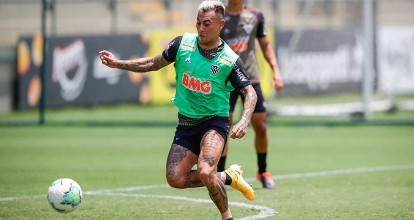 Eduardo Vargas también da positivo y se suma a masivo contagio por coronavirus en Atlético Mineiro