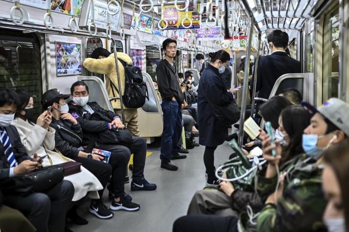 Japón en "alerta máxima" por alta cifra de contagios diarios de COVID-19