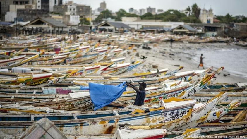Misteriosa enfermedad de la piel afecta a cientos de pescadores en Senegal