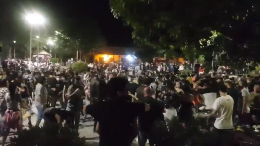 [VIDEO] Vecinos denuncian masivas "celebraciones" en Plaza Ñuñoa
