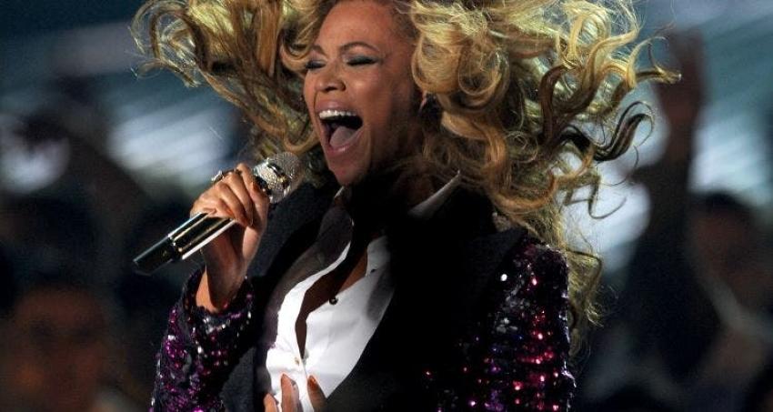 Beyoncé y Dua Lipa encabezan los Premios Grammy 2021 con una chilena entre las nominadas