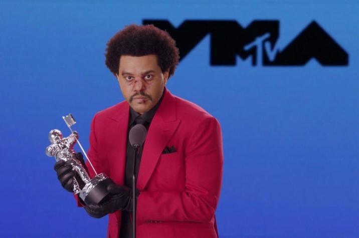 The Weeknd acusa a los Grammy de "corrupción" por la exclusión de nominaciones