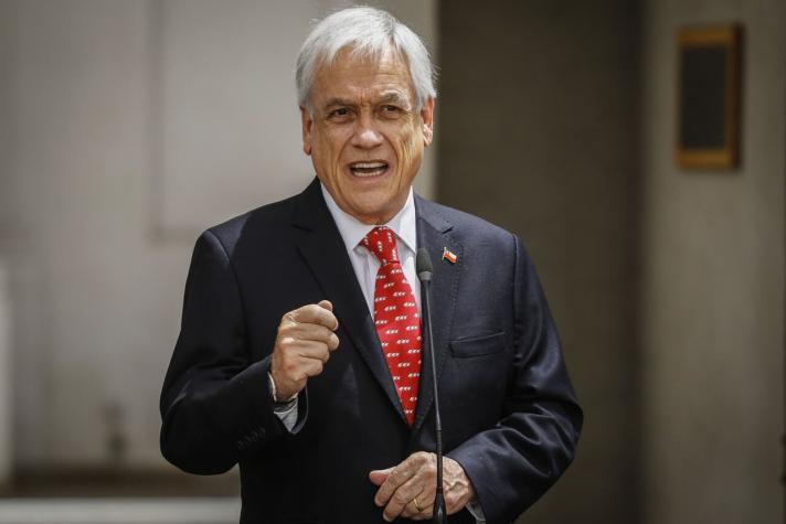 Piñera encabeza cambio de mando de Carabineros: "Es la primera línea en la defensa de nuestra paz"