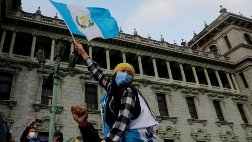 Guatemala: Anulan presupuesto que motivó las movilizaciones que acabaron con el Congreso en llamas