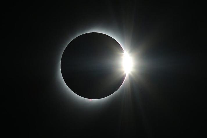 Eclipse solar: Municipios de zona de la totalidad piden restringir ingreso de turistas
