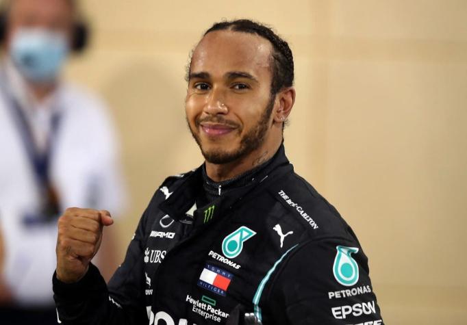 Lewis Hamilton da positivo a test de COVID-19