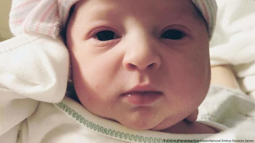 La bebé que nació de un embrión que fue congelado hace 28 años