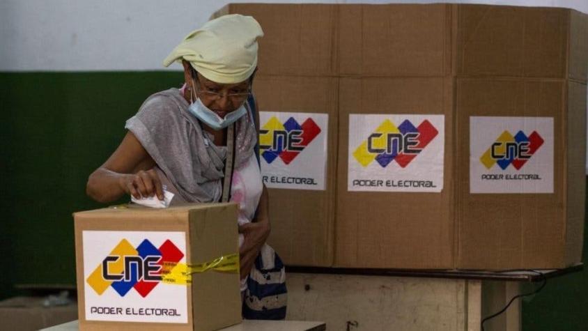 Qué ganan y pierden el gobierno y la oposición de Venezuela con las elecciones parlamentarias