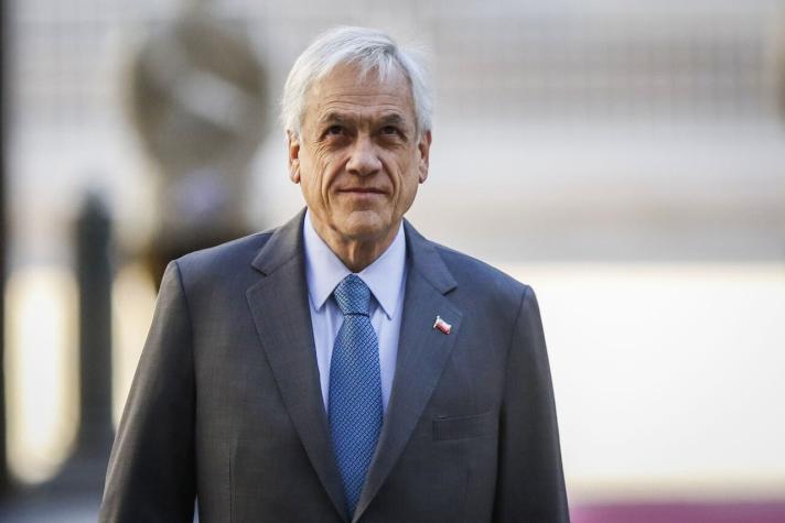 Presentan querella contra Presidente Piñera por pasear sin mascarilla en playa de Cachagua